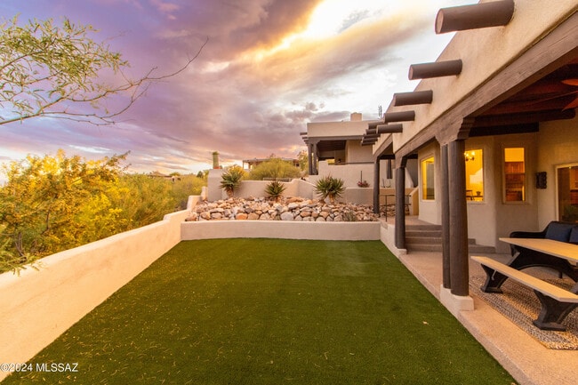 Building Photo - 6269 N Paseo Valdear