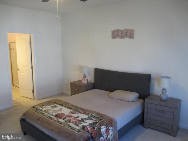 Building Photo - 1710 Featherstone Rd