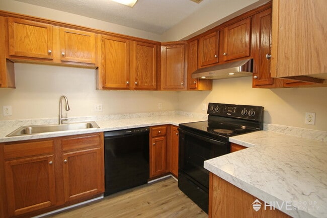 Building Photo - 1041 Oriole Ln