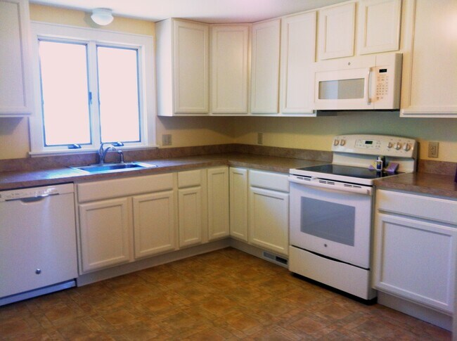 Building Photo - 108 Ronnell Dr