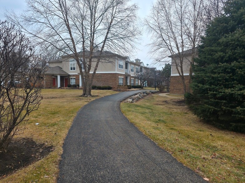 Building Photo - 104 Clubhouse Ln