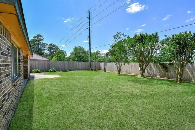 Building Photo - 2623 Forestbrook Dr