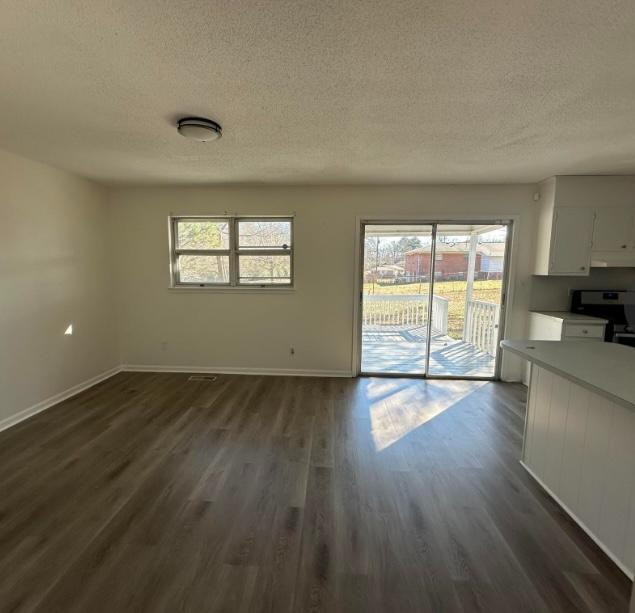 Building Photo - 737 Dauphine Dr