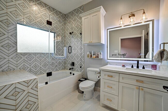 Building Photo - 26511 Meadow Ln