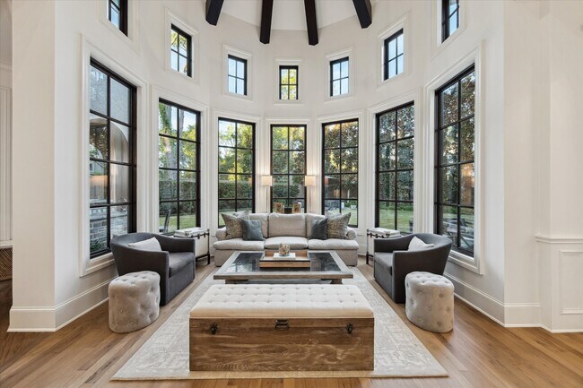 Building Photo - 20 Lacewood Ln