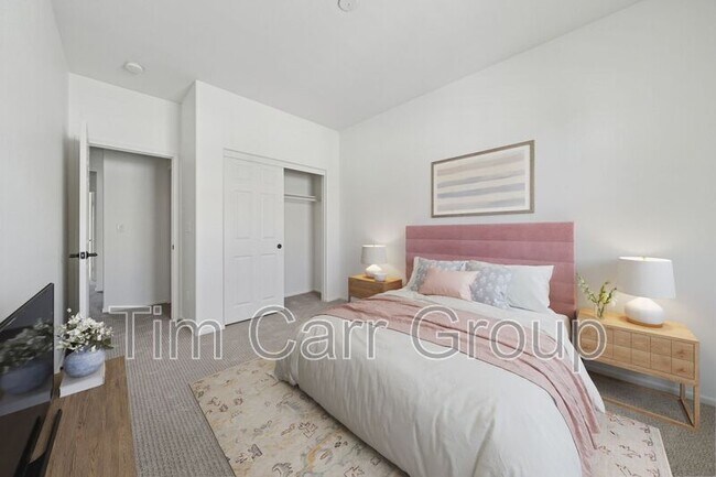 Building Photo - 1314 Cte Venosa