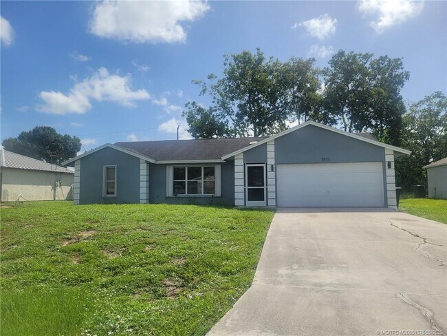Primary Photo - 3873 SW La Fleur St