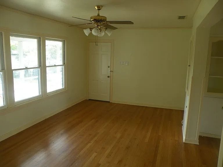 Building Photo - 241 W Norwood Ct