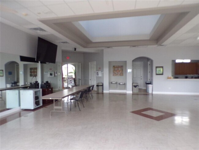 Building Photo - 6200 Falcon Lair Dr