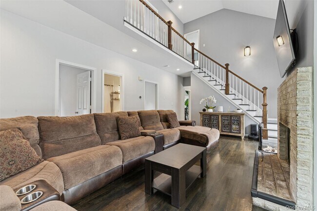 Building Photo - 138 North Rd