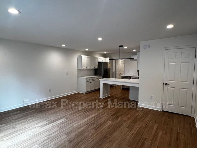 Building Photo - 1309 Hudson Ave