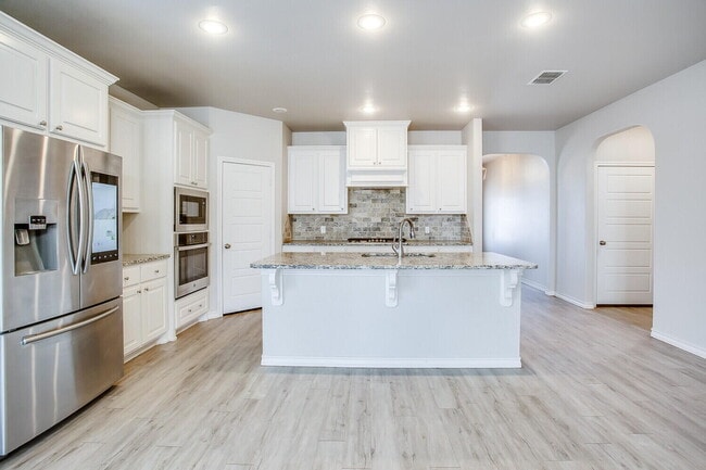 Building Photo - 2328 104th St