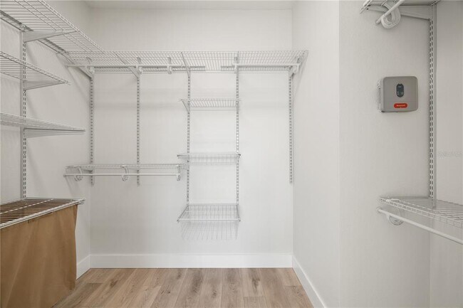 Building Photo - 7819 Hardenton St