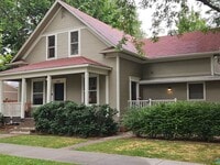 Building Photo - 318-320 W Myrtle