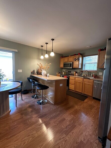 Building Photo - 613 North Star Dr