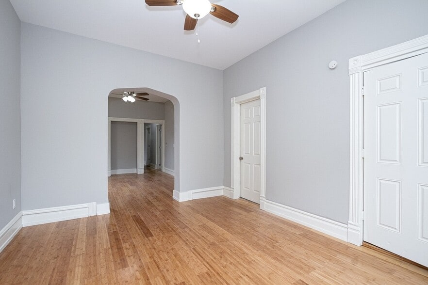 Dining/Living Room - 7132 S Ellis Ave