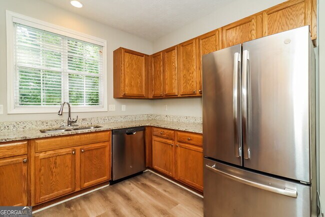 Building Photo - 7106 Hillcrest Chase Dr SW