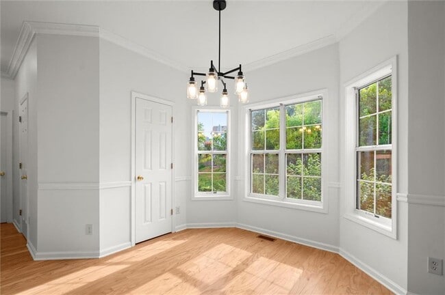 Building Photo - 3537 Castle View Ct