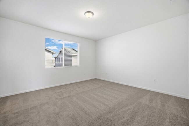 Building Photo - Brand New 3 Bedroom 2.5 Bathroom with Solar in NW Visalia!!