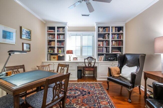 Building Photo - Immaculate Snee Farm Townhome for Rent!