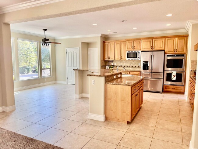 Building Photo - Beautiful Executive 4 Bedroom Home for Rent in Whitney Oaks, Rocklin