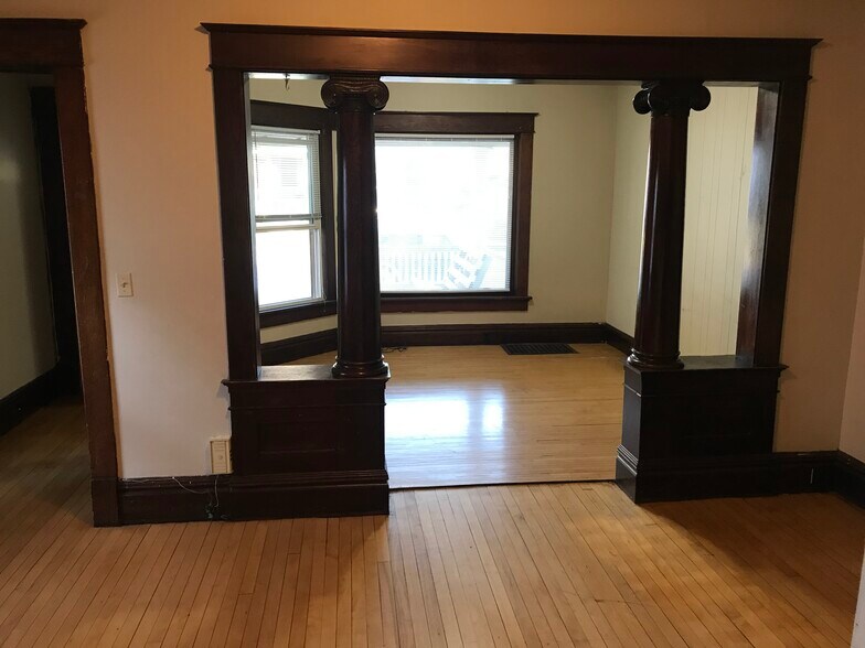 Building Photo - 509 High Ave