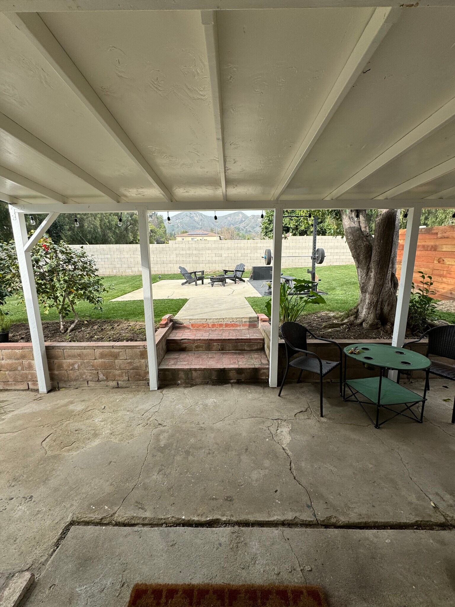 Building Photo - 10601 Foothill Blvd