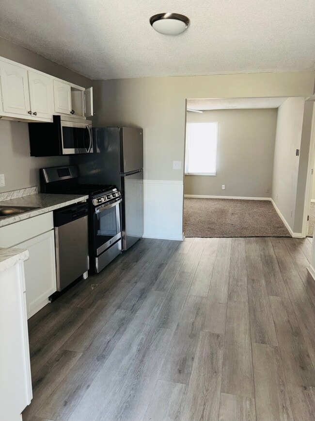 Building Photo - 709 SW Ward Rd