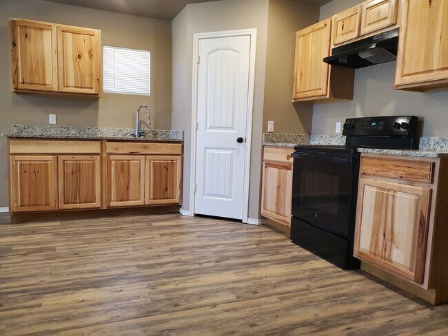 Building Photo - 3/2/1 in Northeast Lubbock