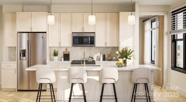 Building Photo - 255 W Bland St