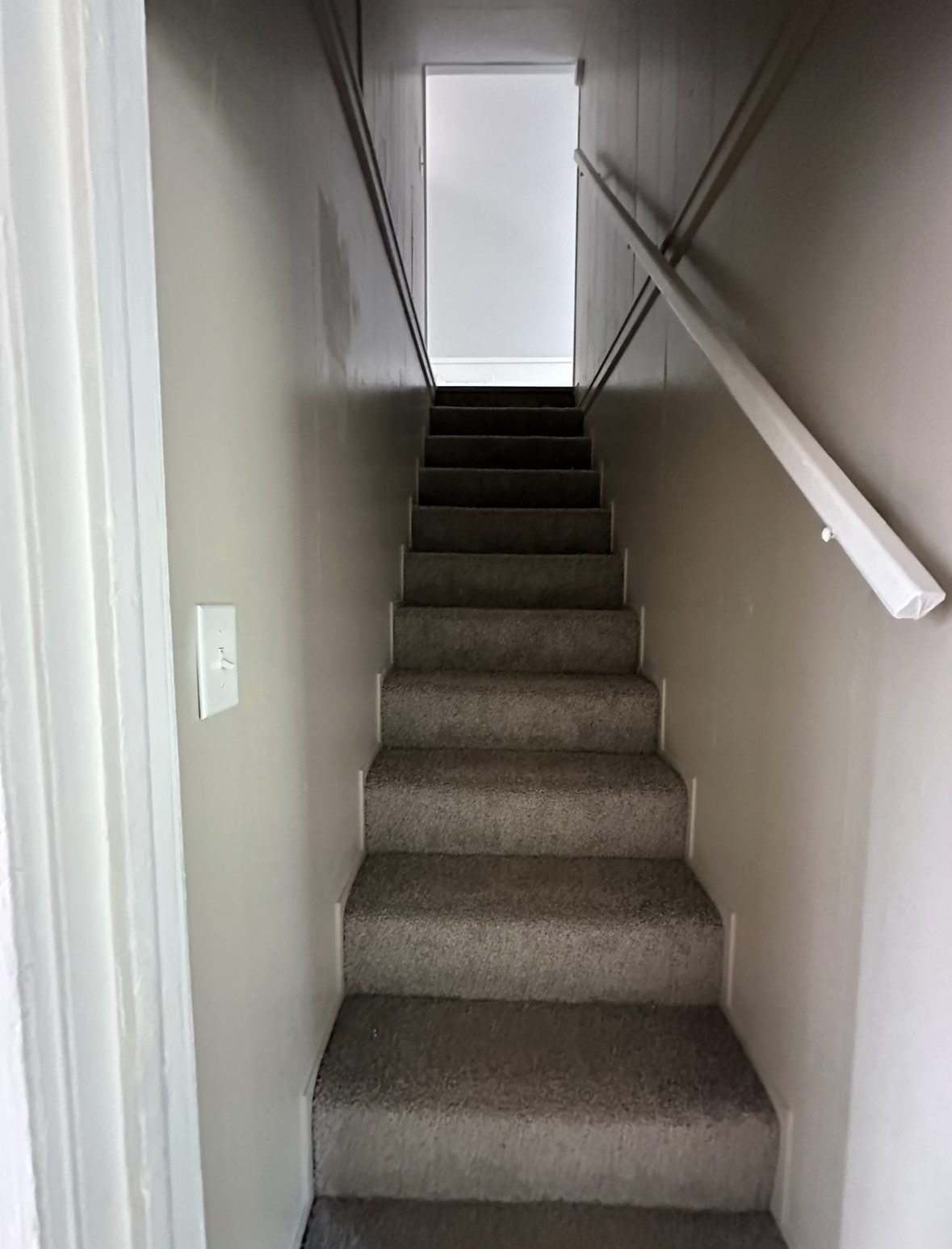 STAIRCASE TO 2ND BEDROOM - 2400 Eden St