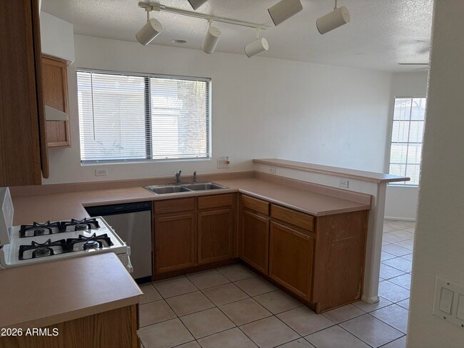 Building Photo - 3802 W Blackhawk Dr