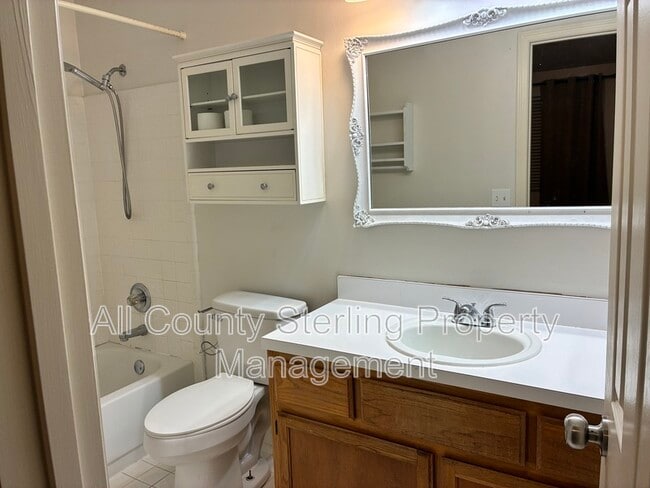 Building Photo - 9781 SW 52 Ln