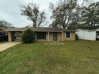 Building Photo - 6521 Lyndon B Johnson Dr