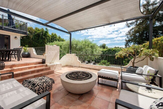 Building Photo - 857 Cheltenham Rd