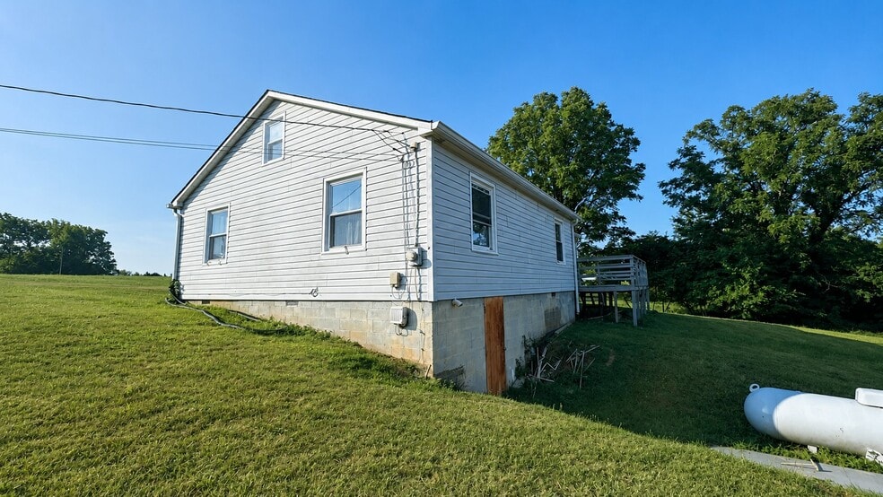 Building Photo - 2029 Boone Trail