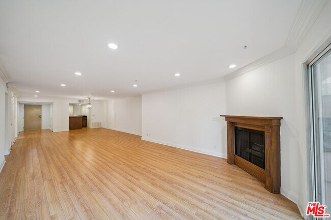 Primary Photo - 1508 Greenfield Ave