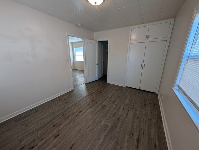 Building Photo - 213 Arbor St