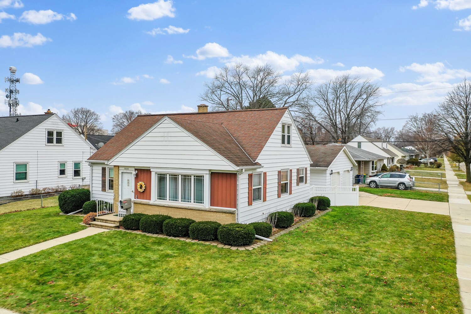 Building Photo - 1816 Gross Ave