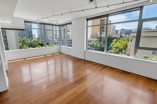 Building Photo - Skyline Views & Sophisticated Corner Living at Aria in Cortez Hill