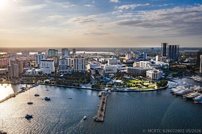 Building Photo - 550 Okeechobee Blvd