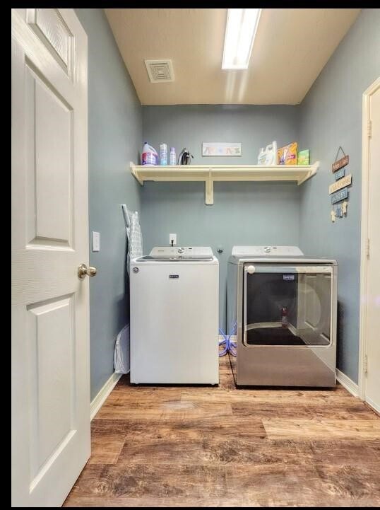 Building Photo - 2706 Lakecrest Way Dr