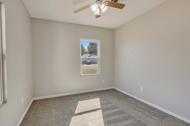 Building Photo - 2000 N Douglas Blvd