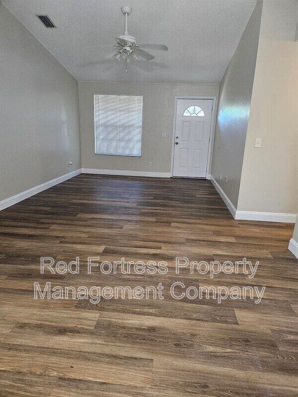 Building Photo - 15836 Keygrass Ln