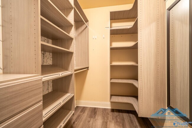 Building Photo - 4620 Carrington Blvd SE