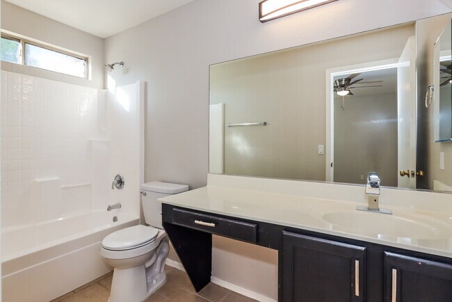 Building Photo - 12433 W Larkspur Rd