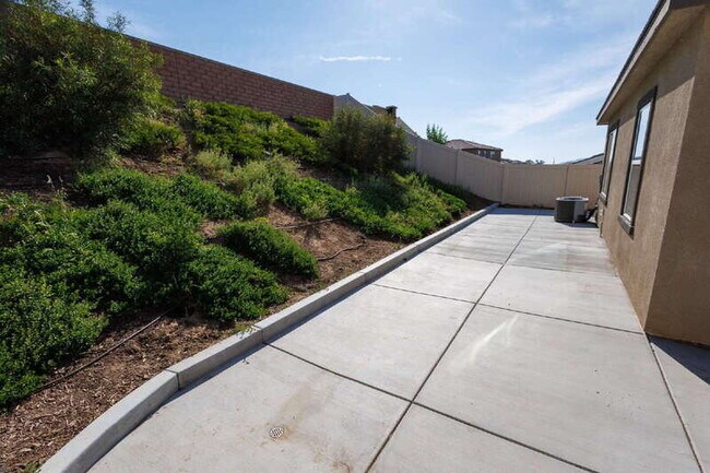 Building Photo - 19439 Seeding Palace Cir