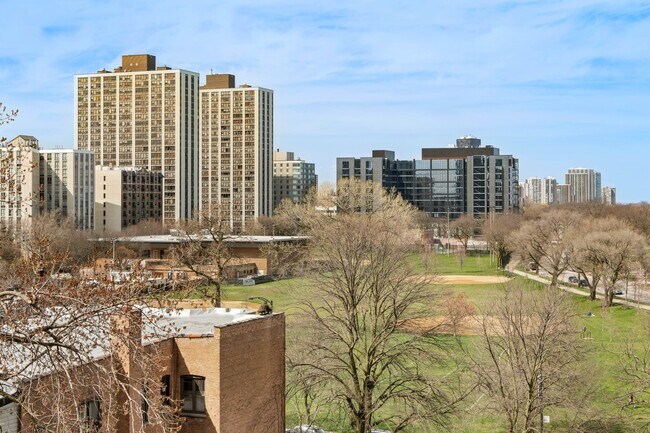 Building Photo - 4300 N Marine Dr