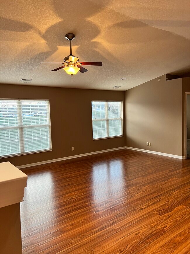 Building Photo - 5901 Boulder View