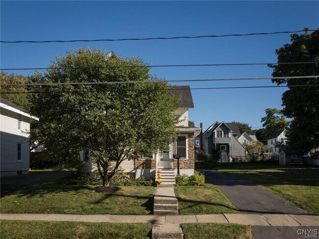 Building Photo - 435 S Hamilton St